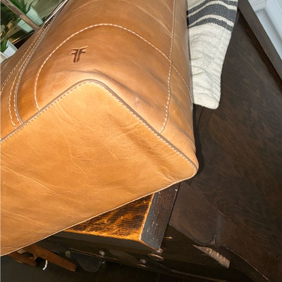 NWT Frye Melissa Leather Shopper Tote Shoulder Bag Beige Brown Retail  $358 - Picture 7 of 13